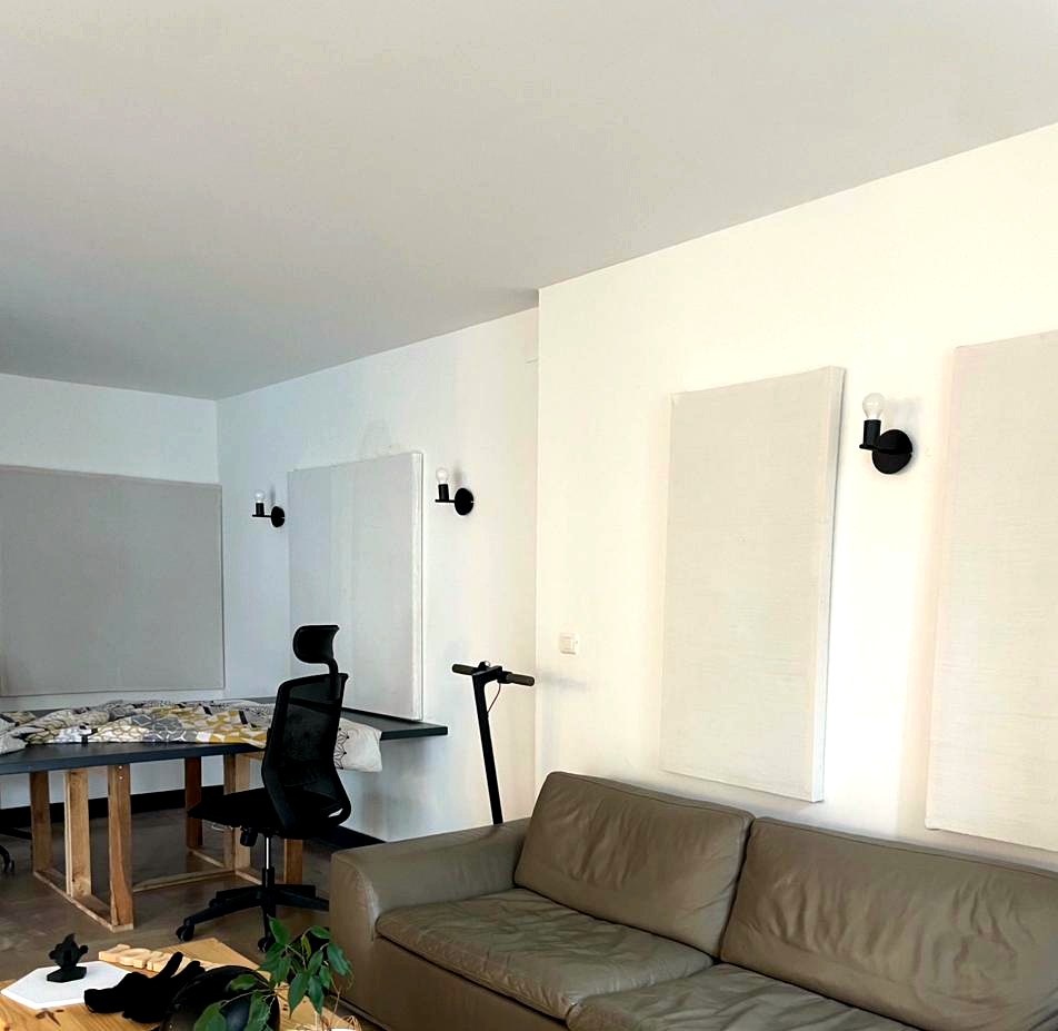 Coin détente et canapé de l'espace coworking Unicowork