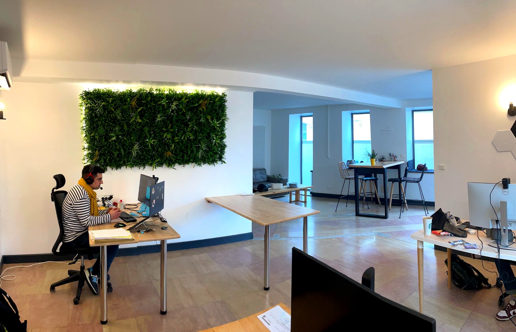 Vue d'ensemble de l'espace de coworking Unicowork au Mans